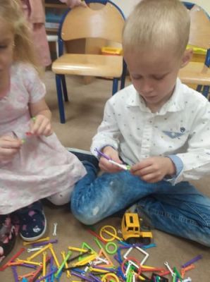 Grafika #16: 30.09.2021 Dzień chłopaka