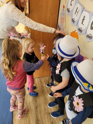 Grafika #24: 30.09.2021 Dzień chłopaka