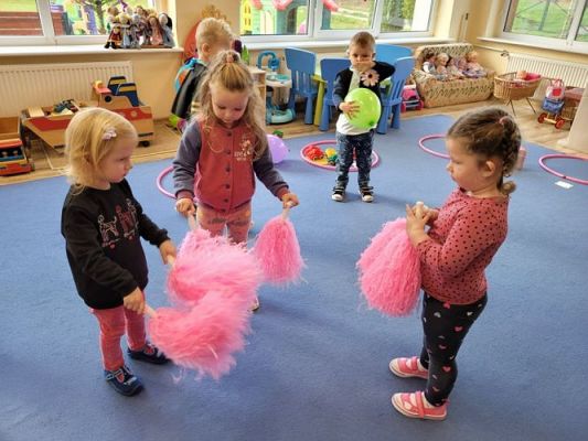 Grafika #39: 30.09.2021 Dzień chłopaka