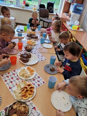 Grafika #56: 30.09.2021 Dzień chłopaka