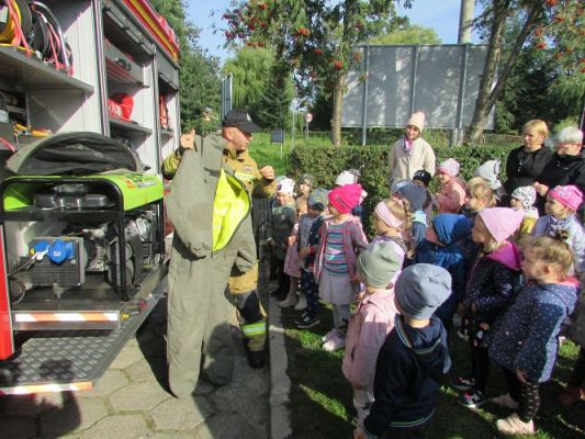 Grafika #25: 29.09.2021 Spotkanie ze strażakiem z OSP w Wicku