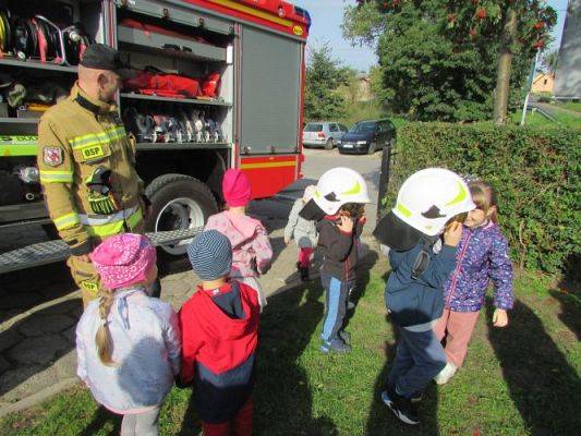 Grafika #50: 29.09.2021 Spotkanie ze strażakiem z OSP w Wicku
