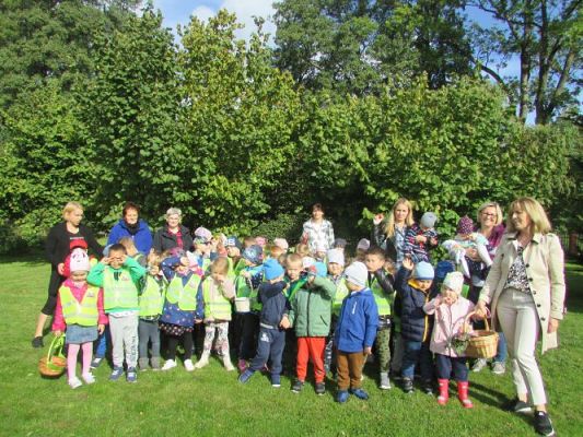 Grafika #39: 21.09.2021 Wycieczka do sadu i ogrodu