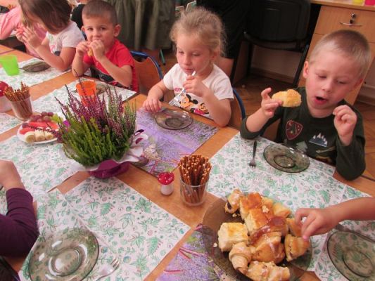 Grafika #33: 20.09.2021 Obchody Dnia przedszkolaka