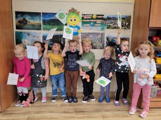 Grafika #4: 17.09.2021 Zajęcia edukacyjne - Myślę, wiec nie śmiecę