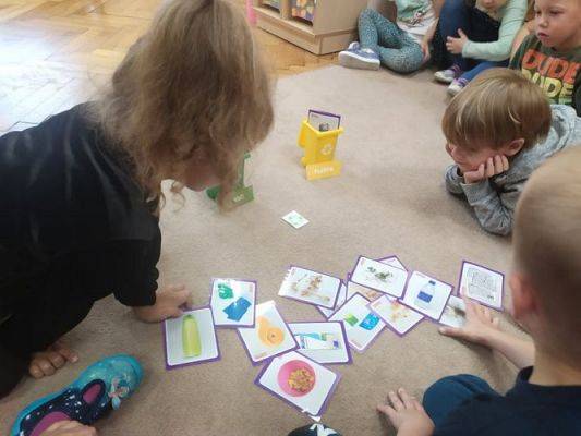 Grafika #6: 17.09.2021 Zajęcia edukacyjne - Myślę, wiec nie śmiecę