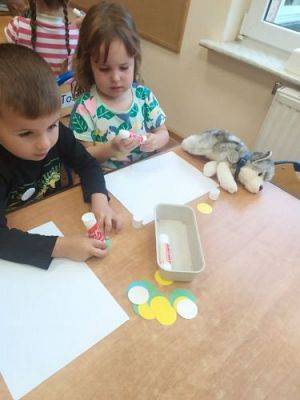 Grafika #0: 16.09.2021 Dzień kropki gr II