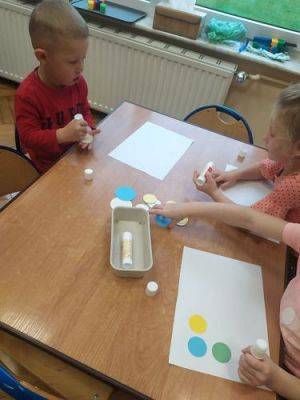 Grafika #8: 16.09.2021 Dzień kropki gr II