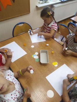 Grafika #15: 16.09.2021 Dzień kropki gr II