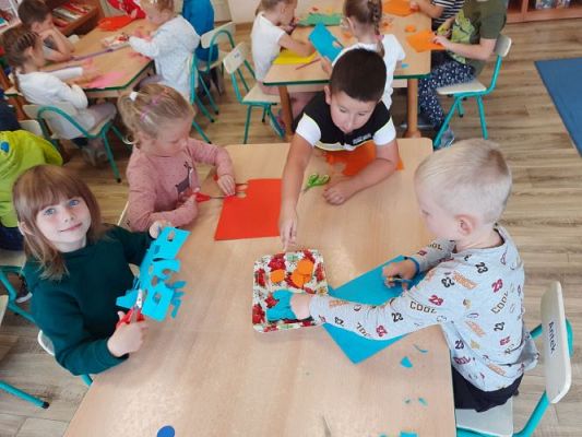 Grafika #6: 16.09.2021 Dzień kropki gr III