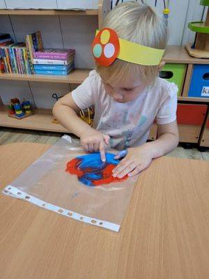 Grafika #12: 16.09.2021 Dzień kropki gr I