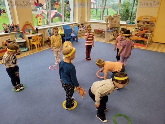 Grafika #13: 16.09.2021 Dzień kropki gr I