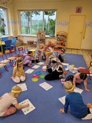 Grafika #19: 16.09.2021 Dzień kropki gr I