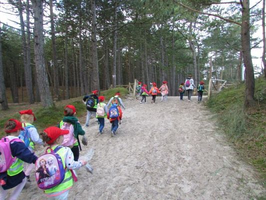Grafika #23: 15.09.2021 Wycieczka do Łeby - Zabawy na plaży