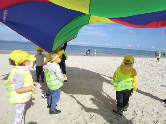 Grafika #98: 15.09.2021 Wycieczka do Łeby - Zabawy na plaży