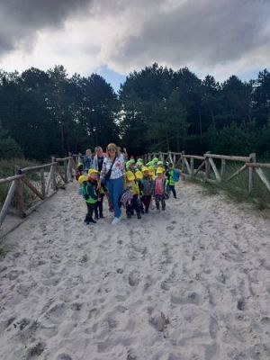 Grafika #11: 15.09.2021 Wycieczka do Łeby - Zabawy na plaży