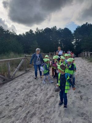 Grafika #12: 15.09.2021 Wycieczka do Łeby - Zabawy na plaży