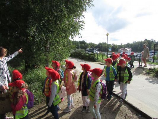 Grafika #16: 15.09.2021 Wycieczka do Łeby - Spacer po lesie