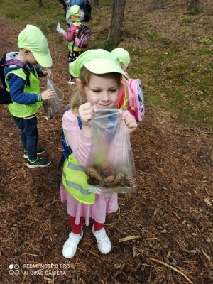 Grafika #8: 15.09.2021 Wycieczka do Łeby - Spacer po lesie