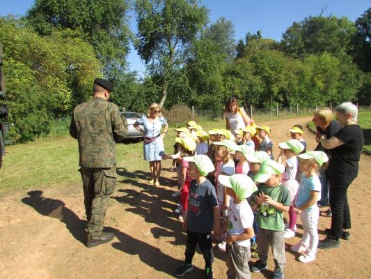 Grafika #2: 10.09.2021 Pokaz pojazdów służb mundurowych