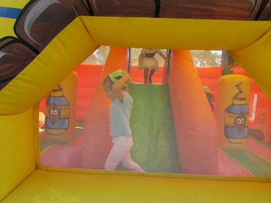 Grafika #2: 10.09.2021 Zabawy na dmuchanym placu zabaw