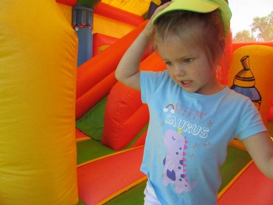 Grafika #5: 10.09.2021 Zabawy na dmuchanym placu zabaw