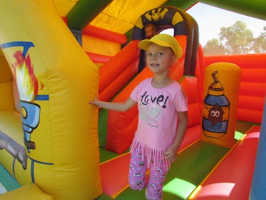 Grafika #27: 10.09.2021 Zabawy na dmuchanym placu zabaw