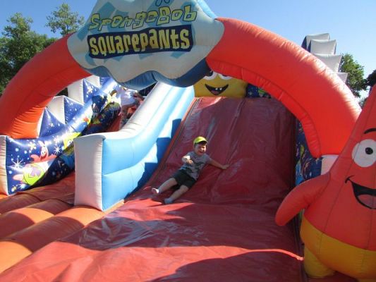 Grafika #33: 10.09.2021 Zabawy na dmuchanym placu zabaw