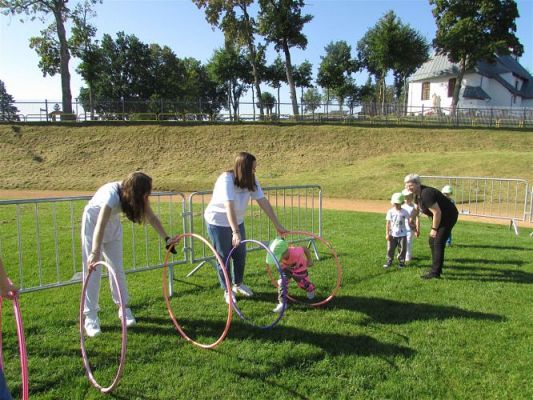 Grafika #0: 10.09.2021 Konkurencje sportowe na Stadionie w Charbrowie