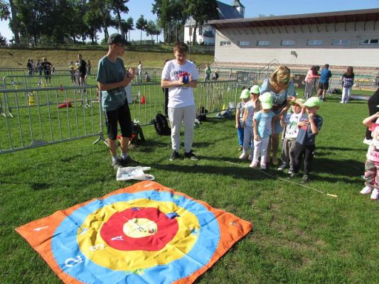 Grafika #58: 10.09.2021 Konkurencje sportowe na Stadionie w Charbrowie