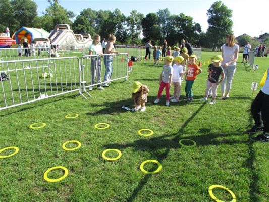 Grafika #5: 10.09.2021 Konkurencje sportowe na Stadionie w Charbrowie