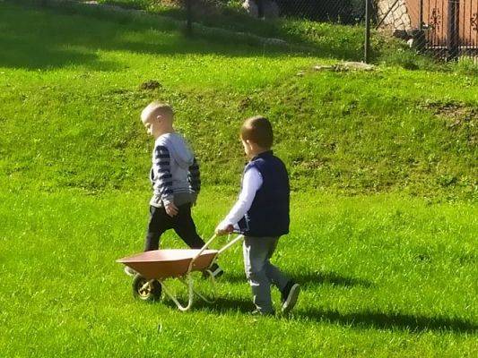 Grafika #13: Pierwsze dni w przedszkolu w gr.II