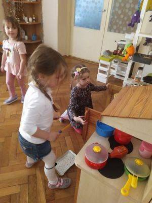 Grafika #17: Pierwsze dni w przedszkolu w gr.II