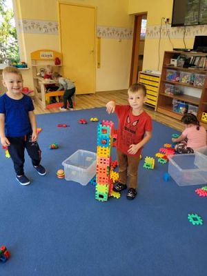 Grafika #8: Pierwsze dni w przedszkolu w gr.I