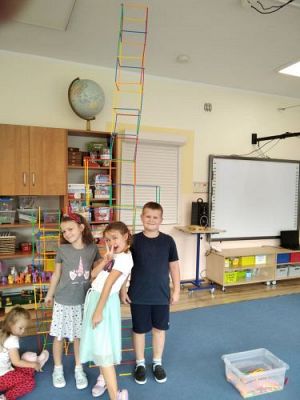 Grafika #2: Wakacje w przedszkolu - Zabawy konstrukcyjne