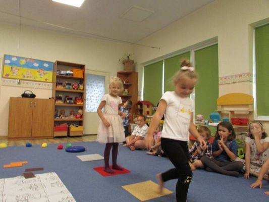 Grafika #21: Wakacje w przedszkolu - Zajęcia z integracji sensorycznej