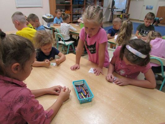 Grafika #16: Wakacje w Przedszkolu - Poznajemy planety Układu Słonecznego