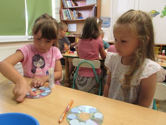 Grafika #28: Wakacje w Przedszkolu - Poznajemy planety Układu Słonecznego