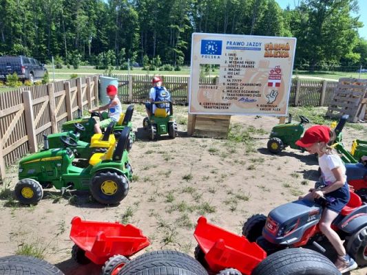 Grafika #17: 11.06.2021 Wycieczka do Farmy Alexa cz.III