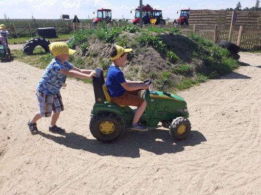 Grafika #6: 11.06.2021 Wycieczka do Farmy Alexa cz.II