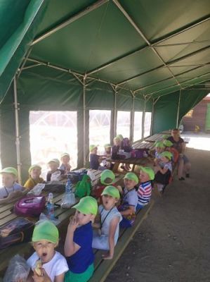 Grafika #35: 11.06.2021 Wycieczka do Farmy Alexa cz.II