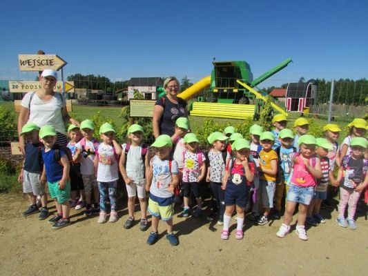 Grafika #0: 11.06.2021 Wycieczka do Farmy Alexa cz.I