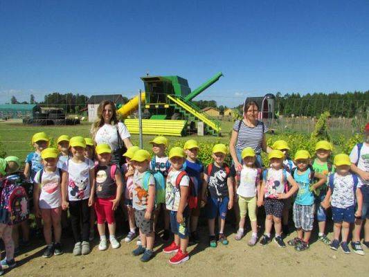 Grafika #1: 11.06.2021 Wycieczka do Farmy Alexa cz.I