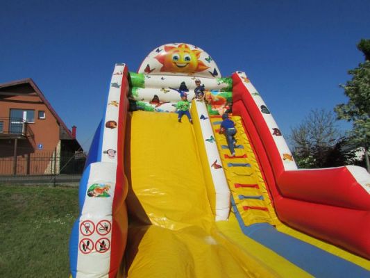 Grafika #1: 02.06.2021 Niespodzianka z okazji Dnia Dziecka