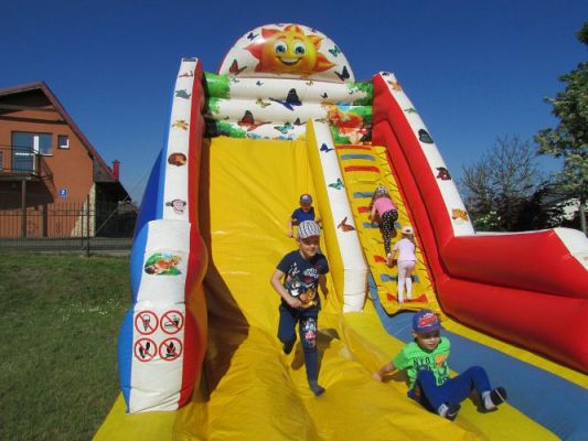 Grafika #2: 02.06.2021 Niespodzianka z okazji Dnia Dziecka