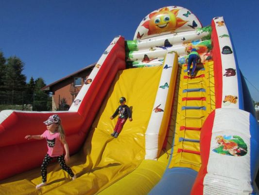 Grafika #13: 02.06.2021 Niespodzianka z okazji Dnia Dziecka