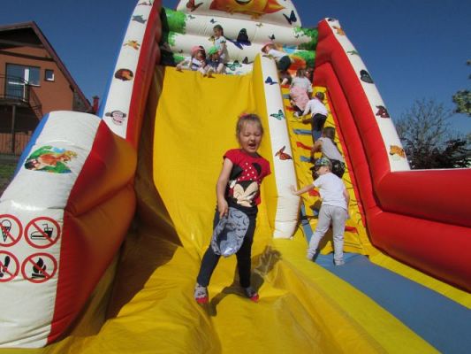 Grafika #18: 02.06.2021 Niespodzianka z okazji Dnia Dziecka