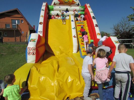 Grafika #27: 02.06.2021 Niespodzianka z okazji Dnia Dziecka