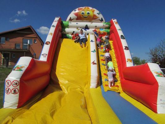 Grafika #48: 02.06.2021 Niespodzianka z okazji Dnia Dziecka