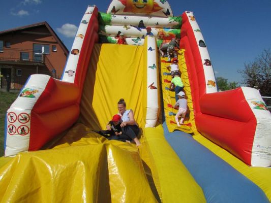 Grafika #49: 02.06.2021 Niespodzianka z okazji Dnia Dziecka